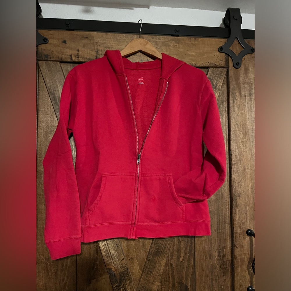 HANES RED ZIP HOODIE ~ ❤️